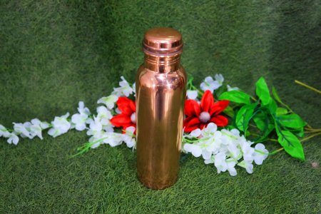 Plain copper bottles - home and decore beautiful Vibrant handmde object.