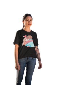 Cute Couple KissingPrinted T-Shirts