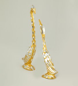Handcrafted exquisite metal golden swan couple statue for home and office decor(small)
