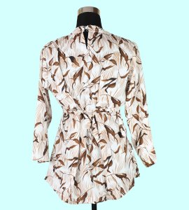 Casual Elegance: Women's White Top with Chic Brown Print