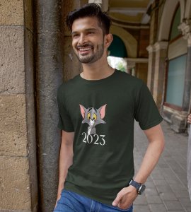 2023 Go Now Green Graphics Printed T-shirt For Mens On New Year Theme Best Gift For New Year