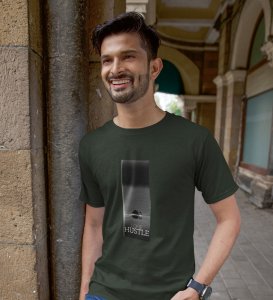 Lone Hustle, Fashion Fusion: Green Modern Men's Oversized Tee with Front Graphic Pop