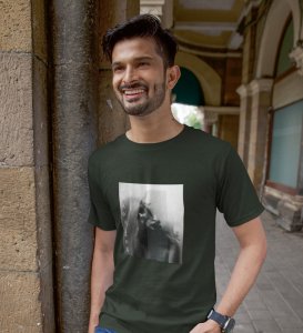 Mesmerized, Modern Maverick: Green Signature Front Graphic Oversized Tee for Men