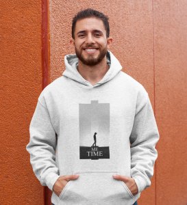 Me Myself And I, City Slicker:White Men's Oversized Hoodie with Trendy Front Print Detail