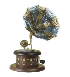 Antique Retro Style Wooden Handicraft Gramophone Showpiece, Best For Gifting