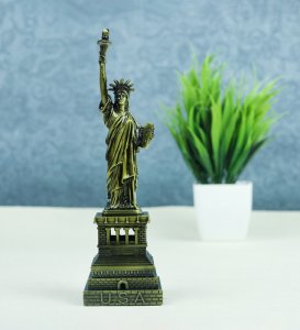 Statue Of Liberty Miniature Showpiece, Best For Gifting And For Desk Use