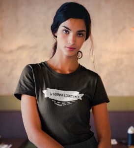 HopOfferTraveller Who Lives Black Round Neck Cotton Half Sleeved Women's T-Shirt with Printed Graphics